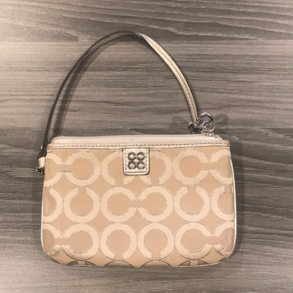 Coach mini hand purse 👛